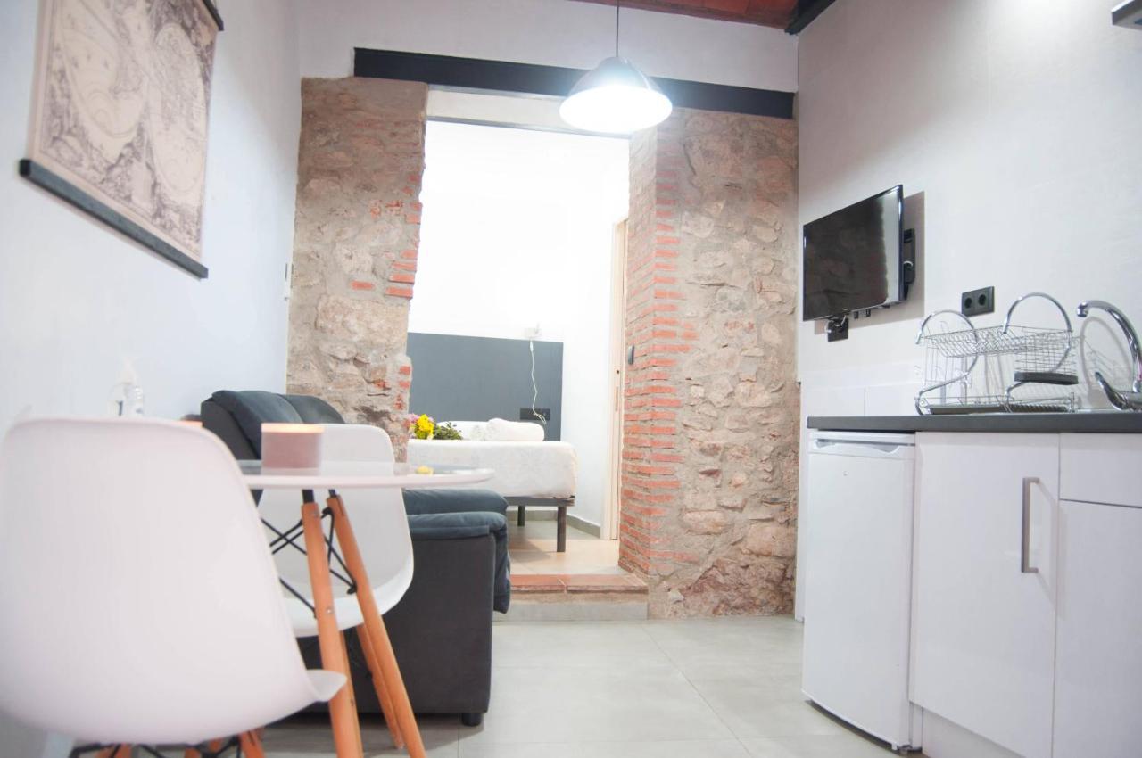 Caleros 8 Estudio - Apartamentos De La Parte Antigua De Caces Eksteriør billede
